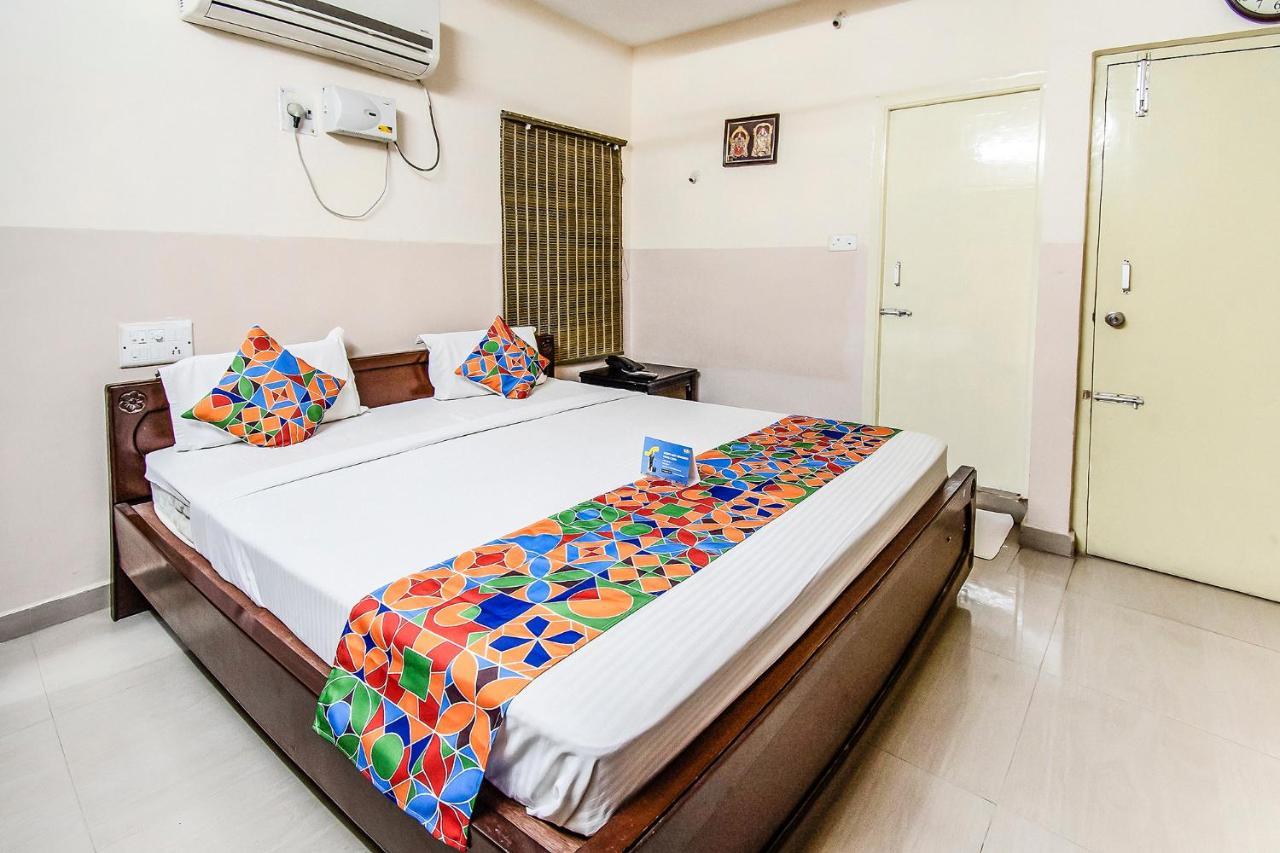 FabHotel Aditya Yatri Nivas Tirupati Bagian luar foto